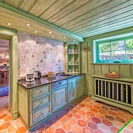 Landhaus Kroghooger Wai 아파트 *